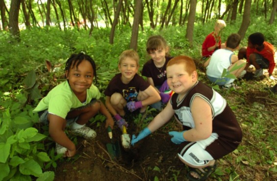 Enfants planteurs