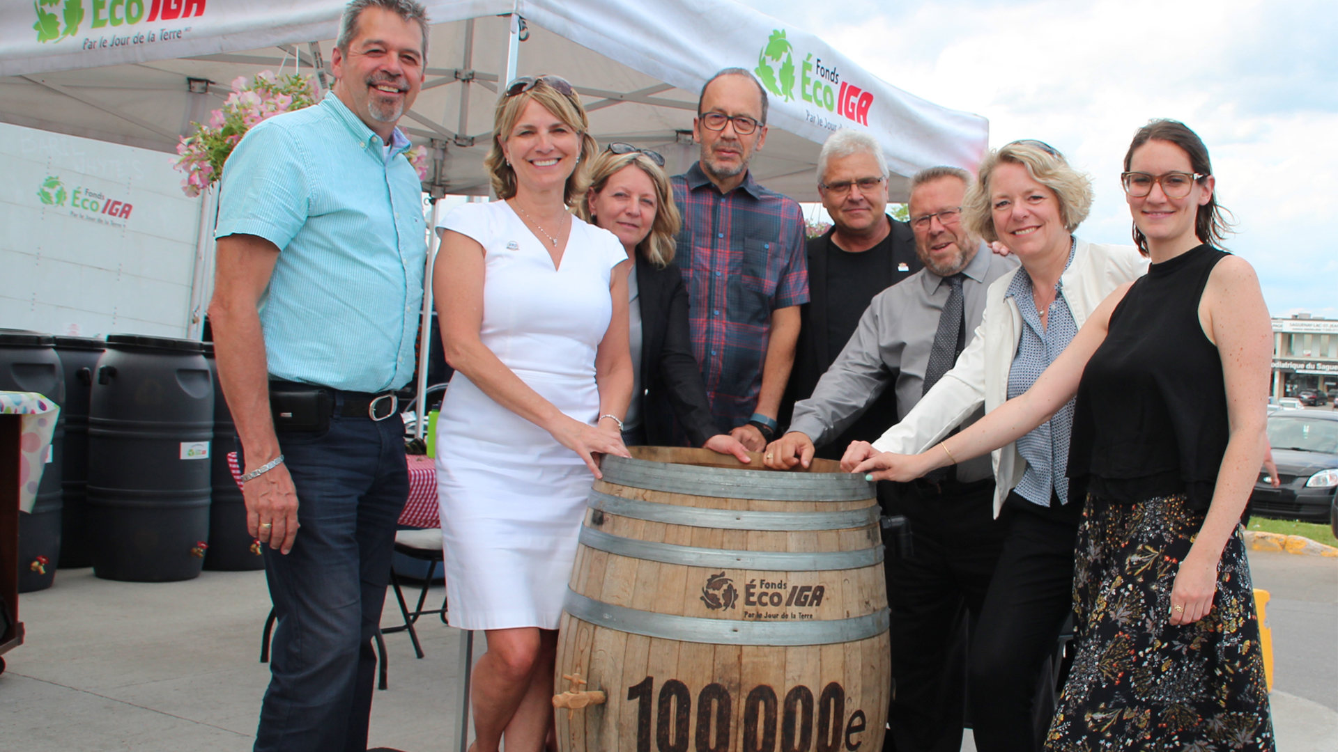 jour_de_la_terre_quebec_qc_100000_barils_distribution_composteurs_fonds_eco_iga_chicoutimi