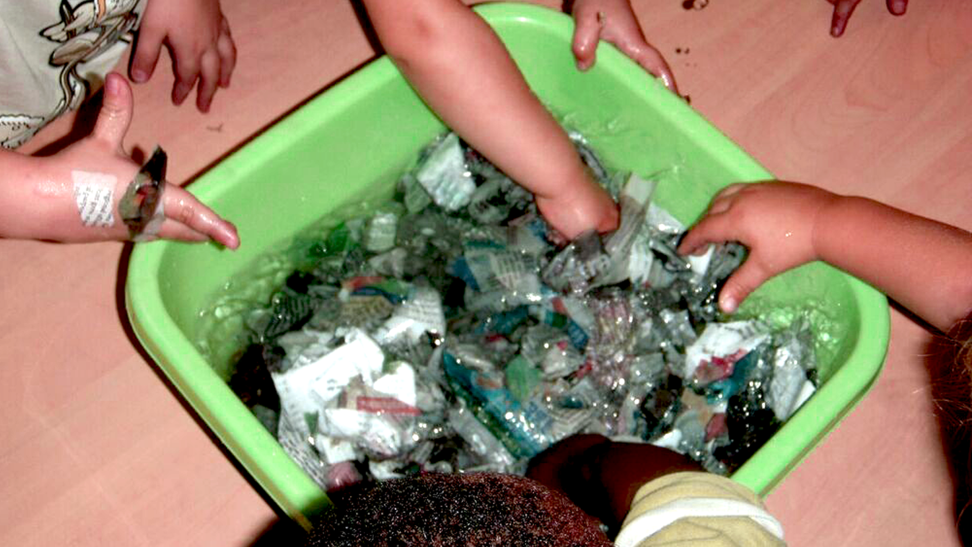 Blogue_FR_article_ecolo_creche_enfants_papier_recyclé_1