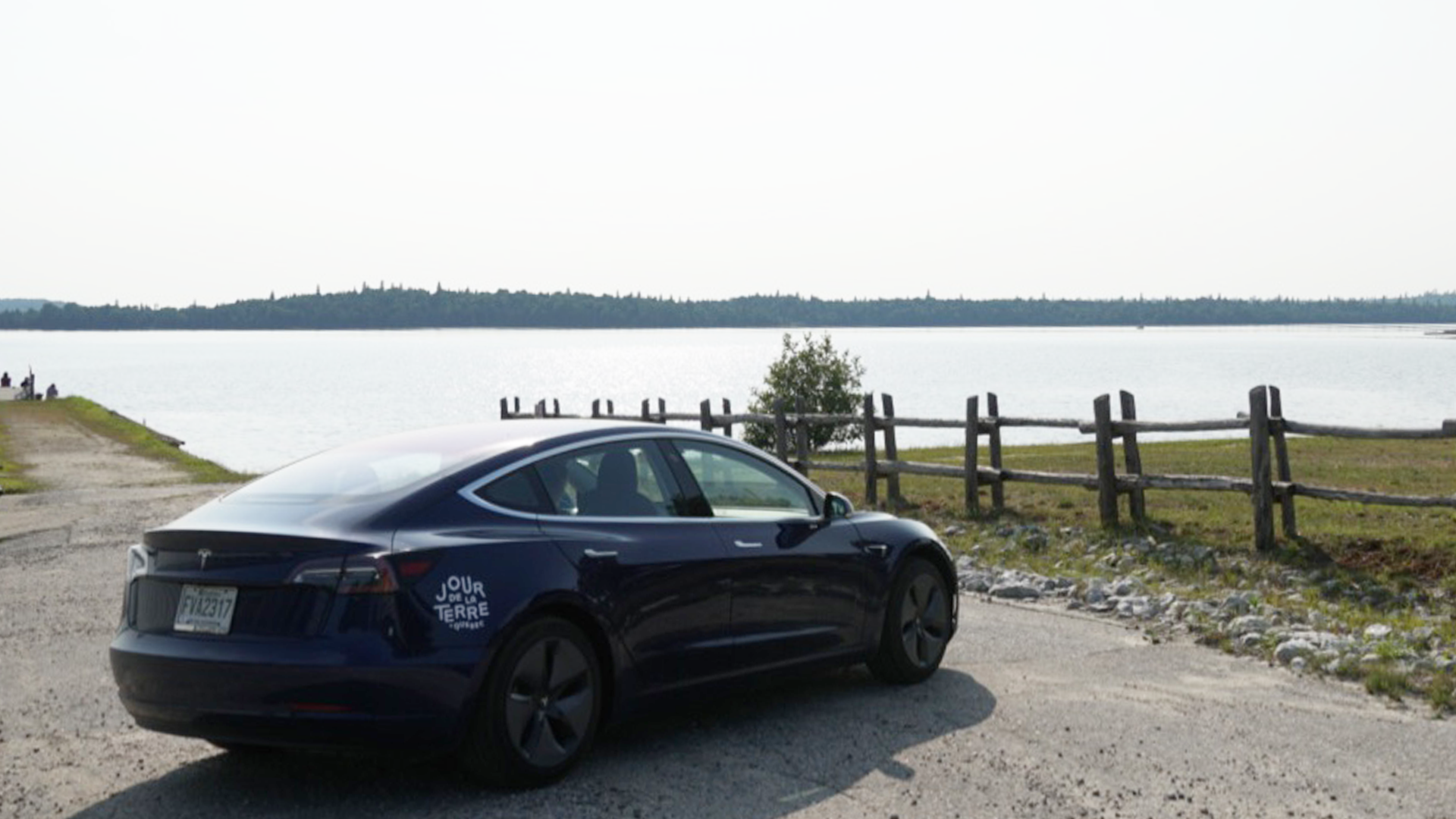 Road Trip Électrique à Bord de la Tesla Model 3 article 2 extérieur Tesla